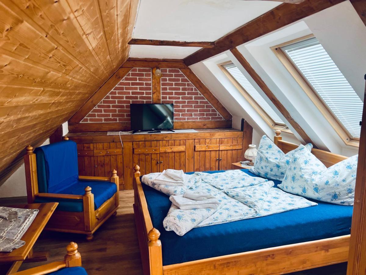 Hotel Na Vyhlidce Korenov Luaran gambar