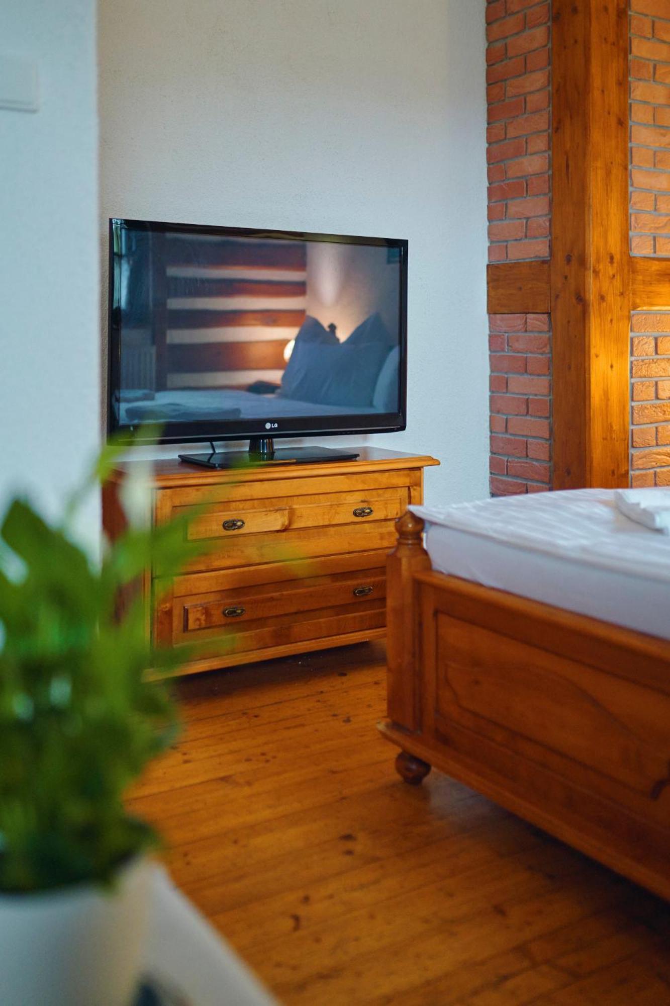 Hotel Na Vyhlidce Korenov Luaran gambar
